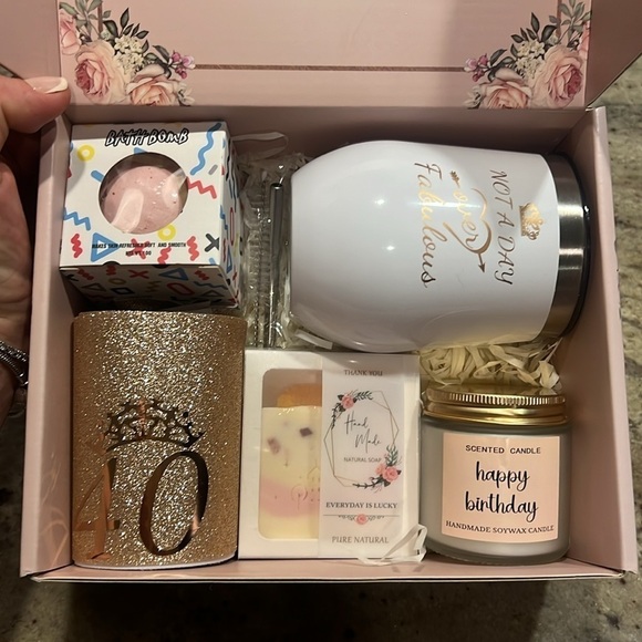 NEW Fabulous & 40 Happy Birthday Box in Pink - Picture 10 of 12